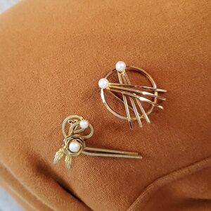 Two Pearl Pins